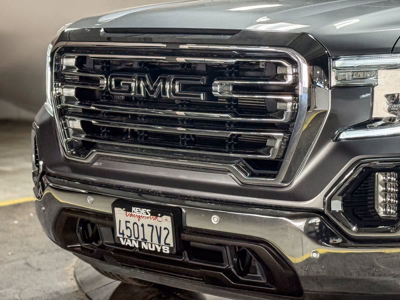 Used 2019 GMC Sierra 1500 SLT w/ SLT Premium Plus Package RWD image 5