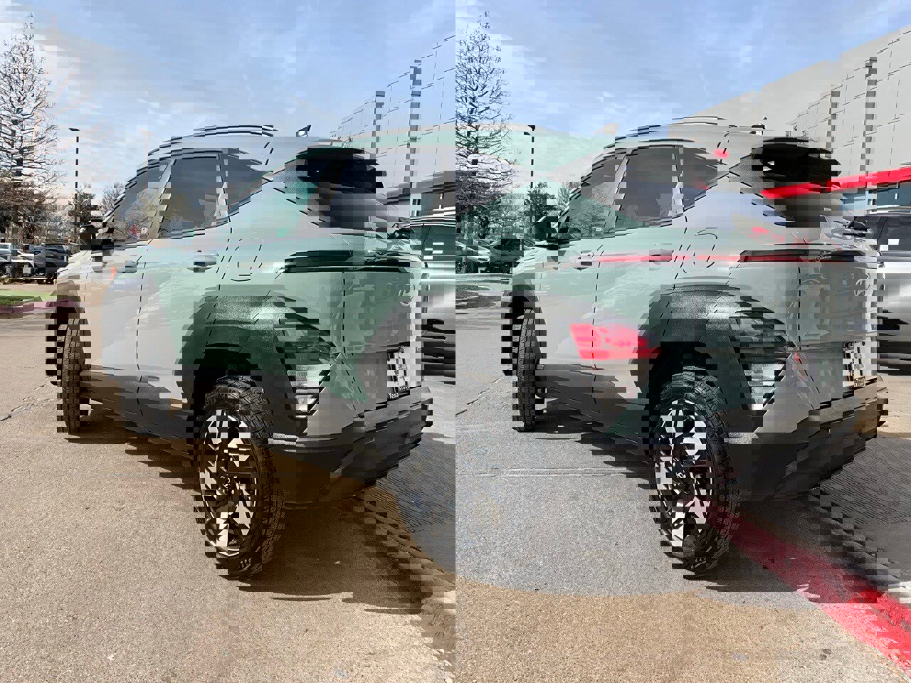 Used 2025 Hyundai Kona SEL image 8