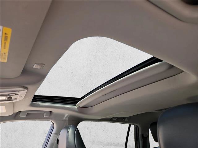 Used 2020 Toyota Highlander Limited FWD image 19