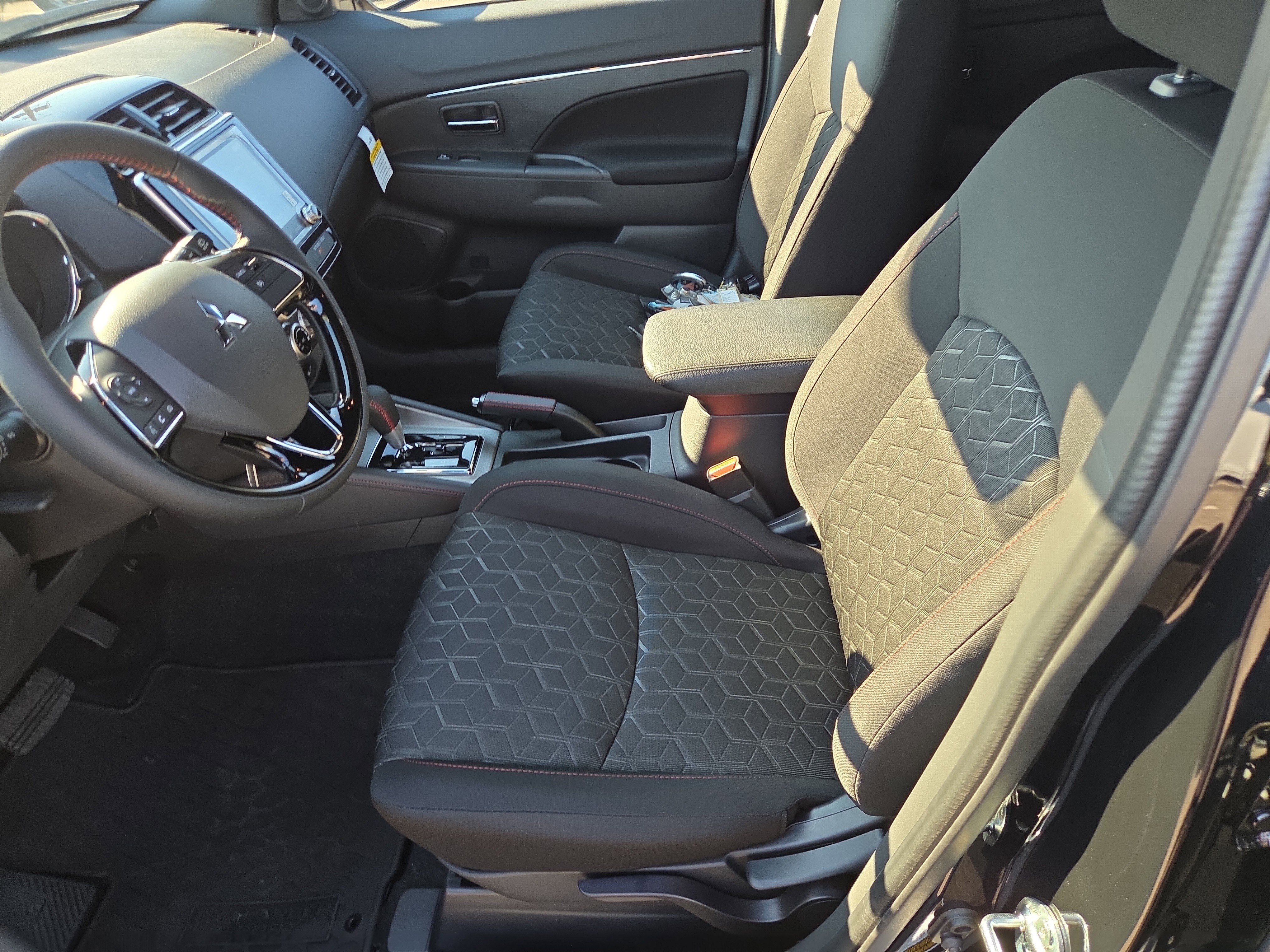 New 2025 Mitsubishi Outlander Sport AWD image 4