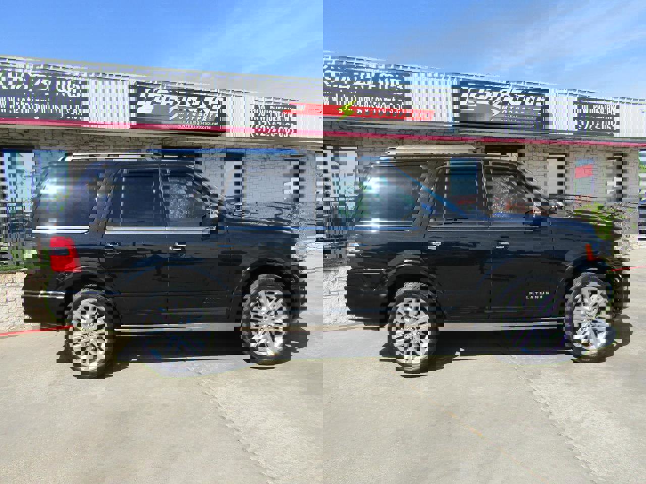 Used 2015 Ford Expedition Platinum image 5