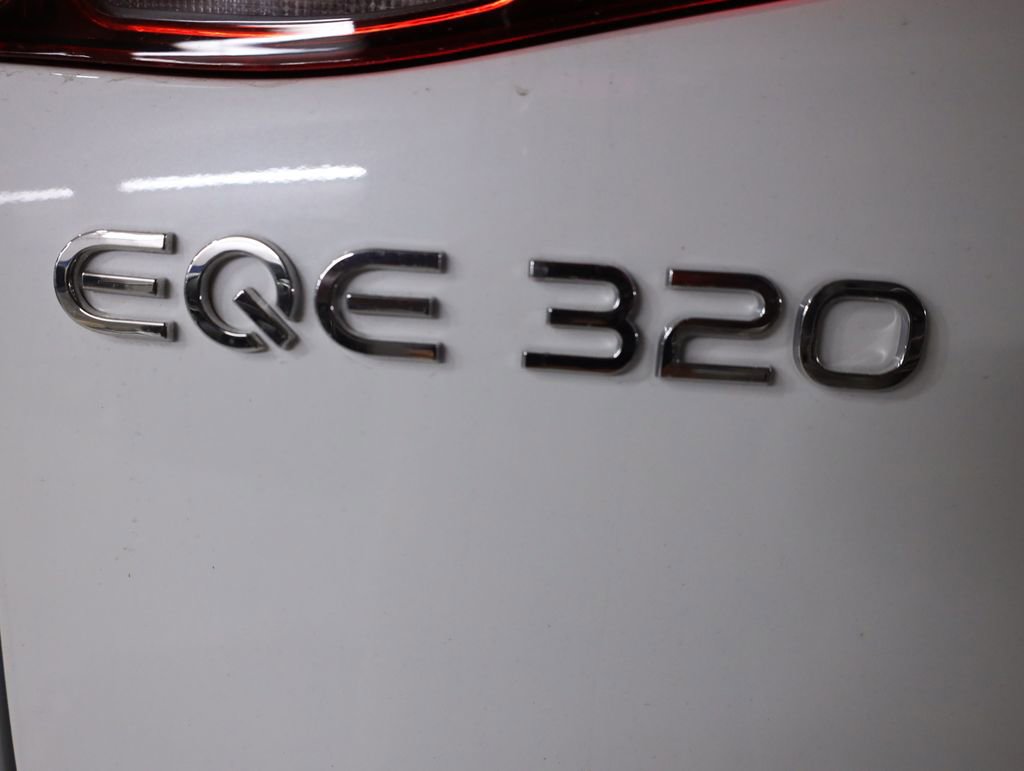 Used 2026 Mercedes-Benz EQE 320 4MATIC SUV image 56