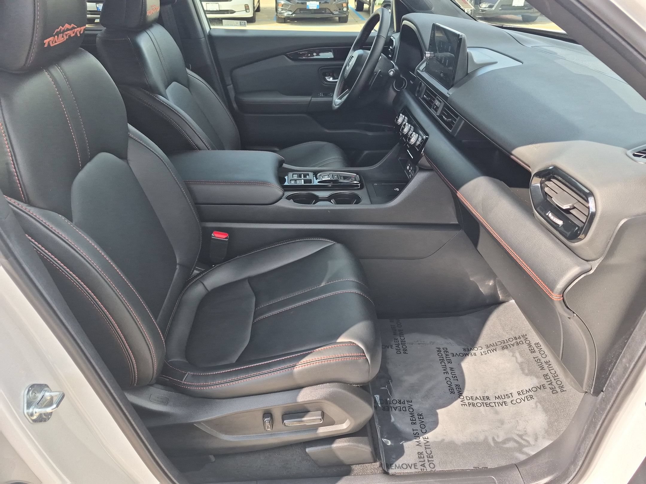 Certified 2025 Honda Pilot TrailSport image 31