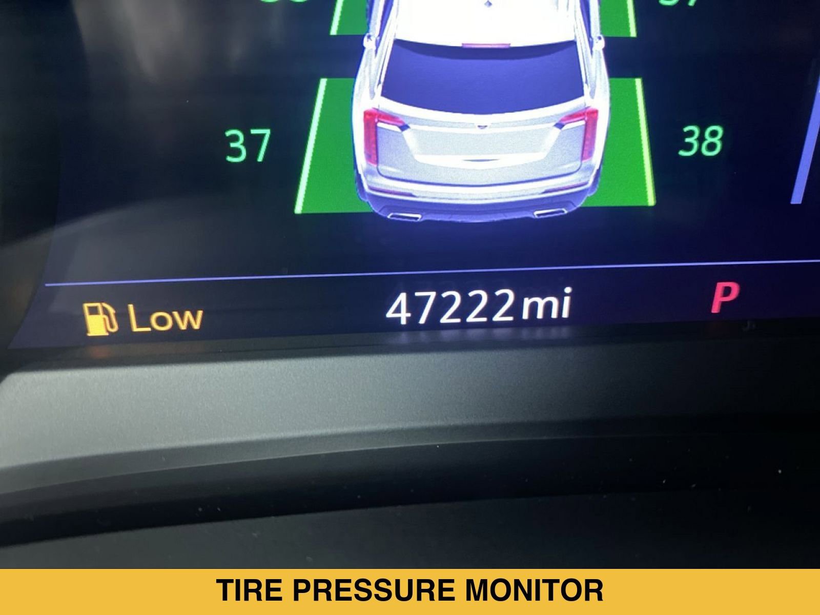 Certified 2023 Cadillac XT6 Premium Luxury w/ Technology Package AWD/4WD image 4