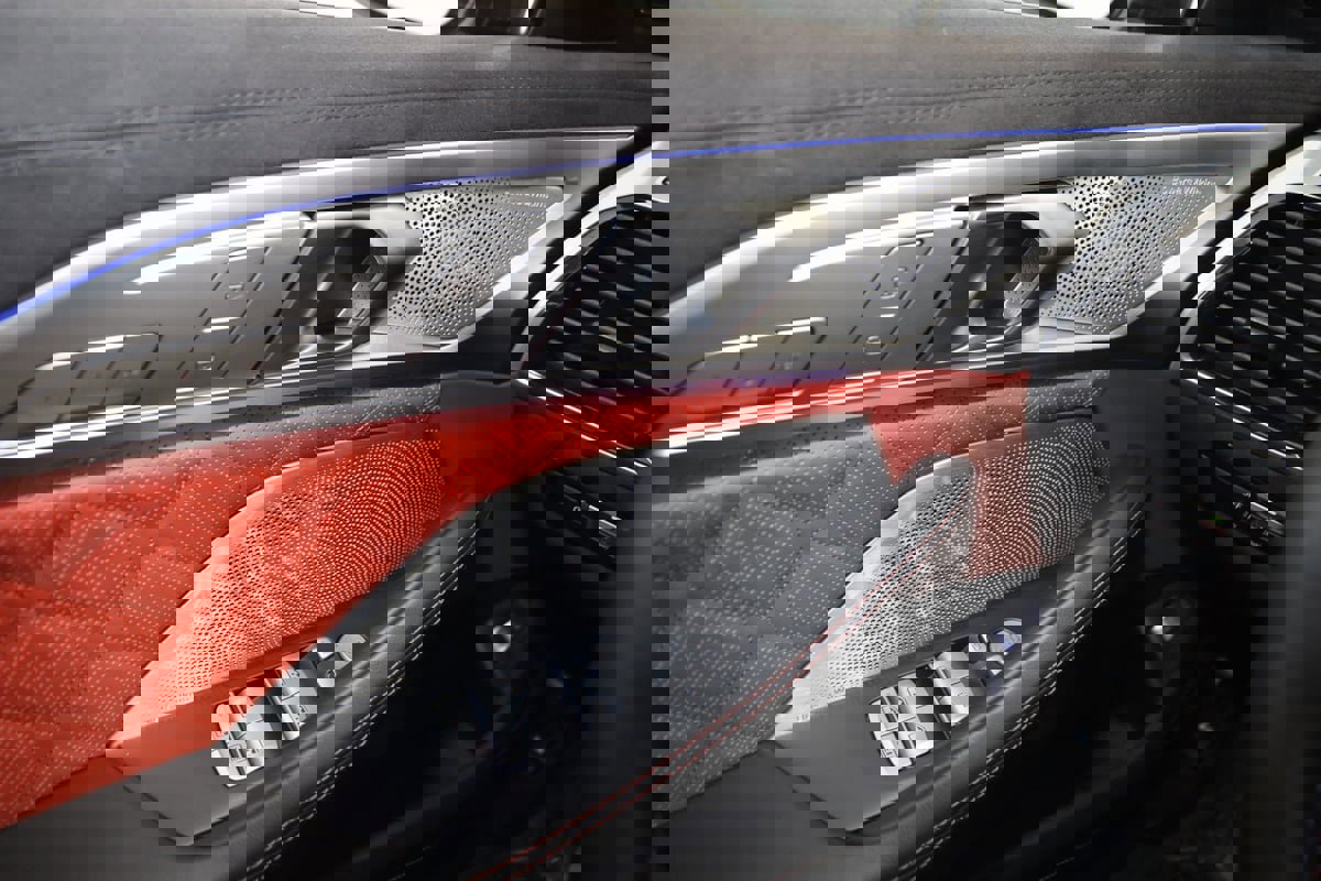 Used 2025 BMW M8 Competition image 43