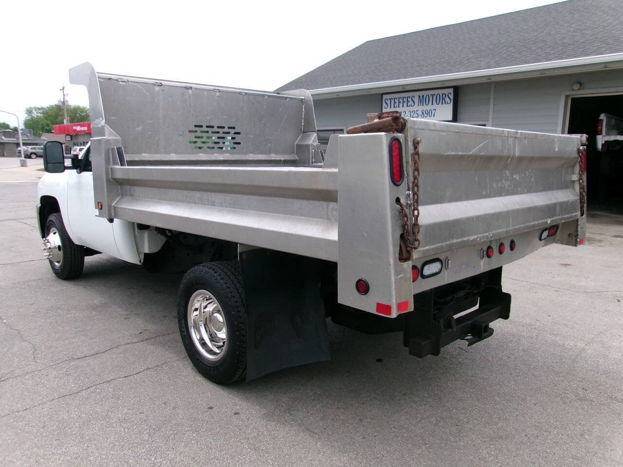 Used 2013 Chevrolet Silverado 3500 W/T w/ Snow Plow Prep Package AWD/4WD image 4