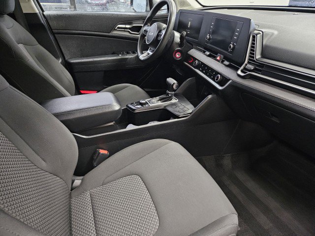 Used 2023 Kia Sportage LX image 14