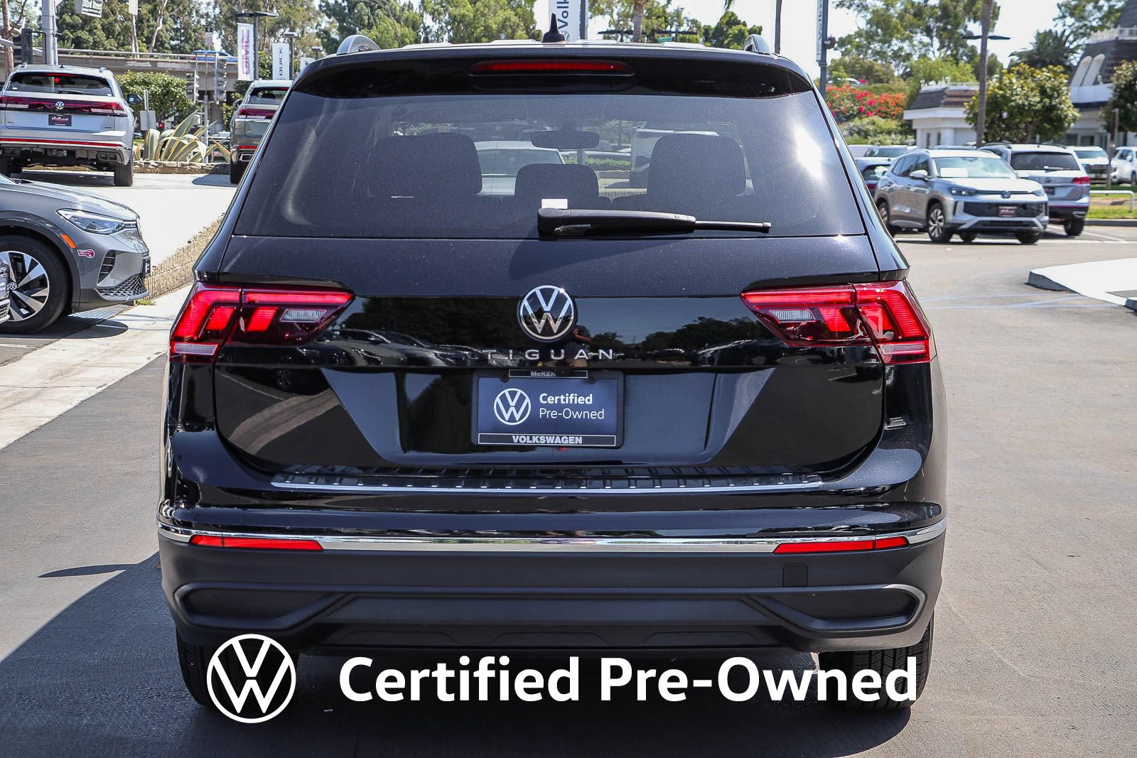 Used 2023 Volkswagen Tiguan S FWD image 8