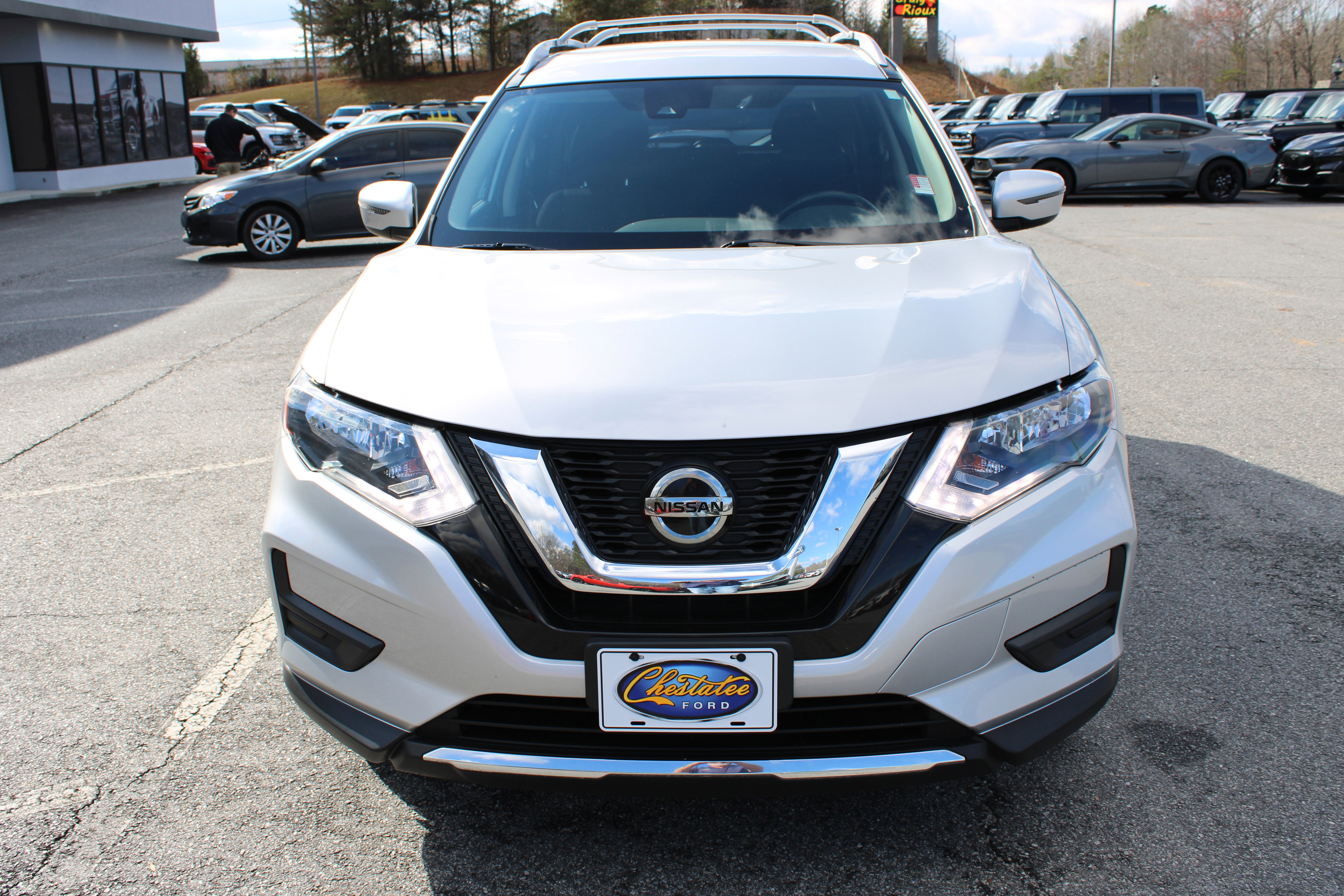 Used 2020 Nissan Rogue SV video 3