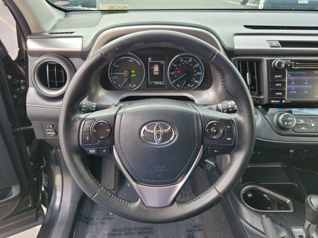 Used 2017 Toyota RAV4 XLE w/ Carpet Mat Package image 23