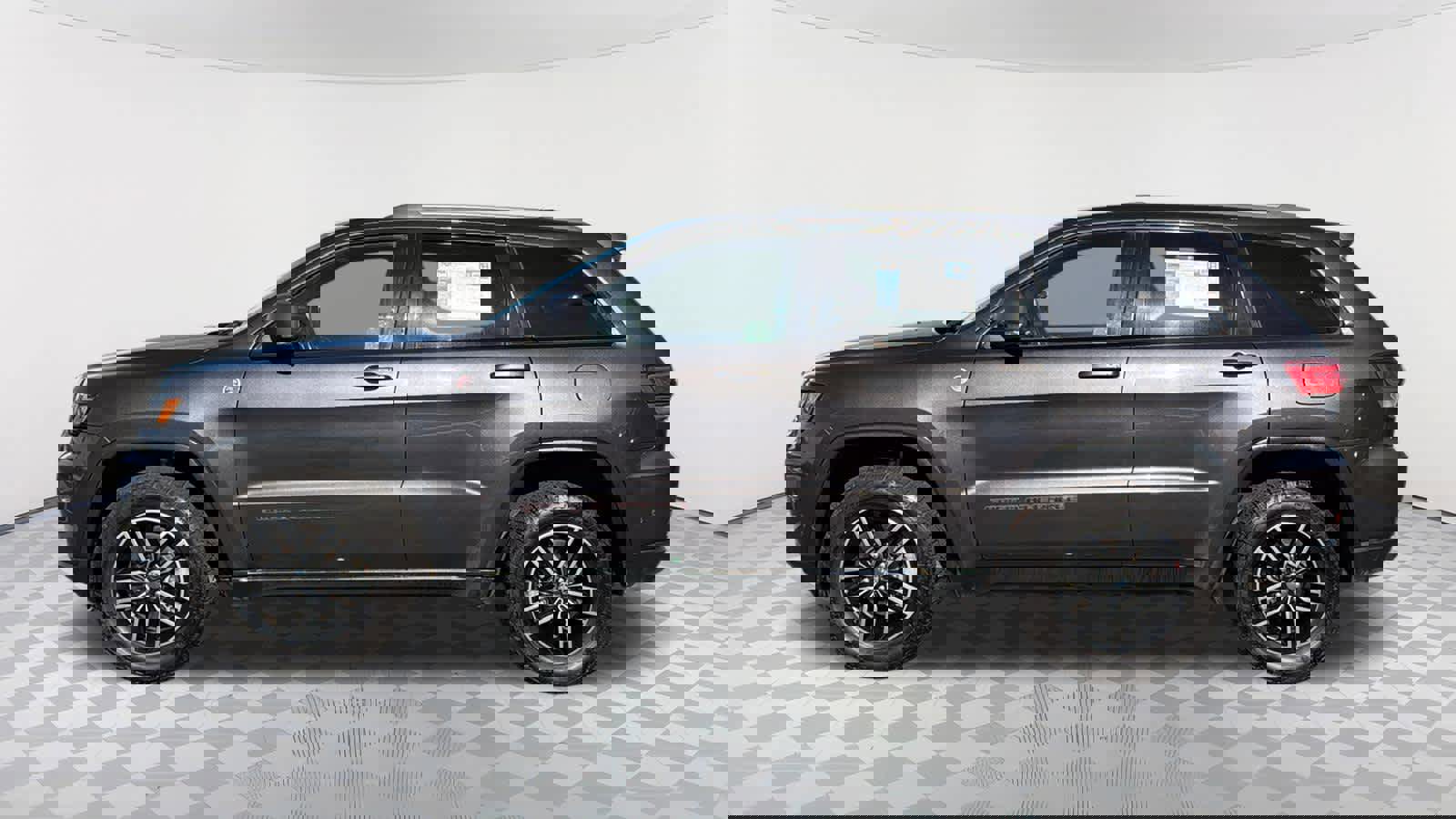 Used 2017 Jeep Grand Cherokee Trailhawk w/ Trailhawk Luxury Group image 8