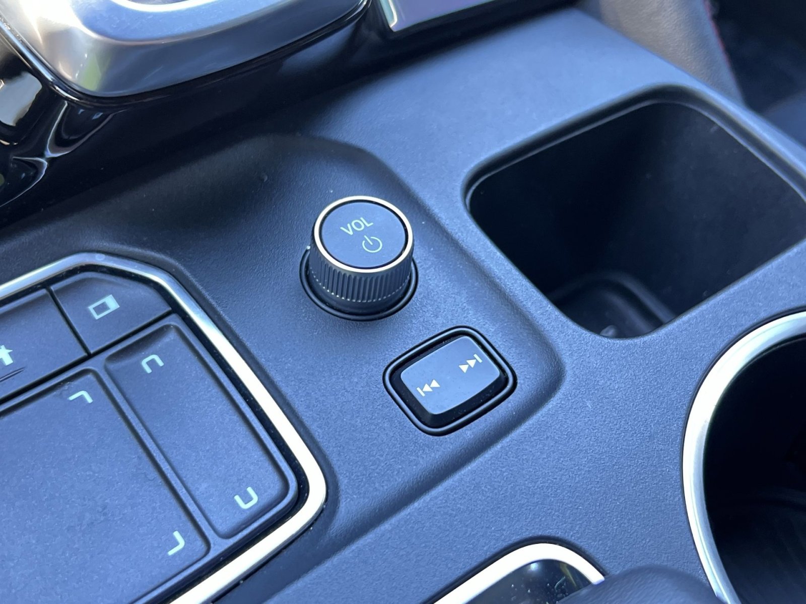 Used 2024 Acura MDX A-Spec image 19