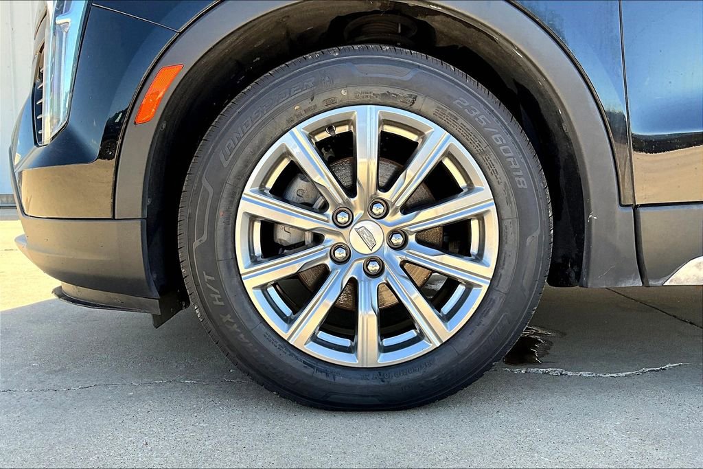 Used 2021 Cadillac XT4 Premium Luxury image 10