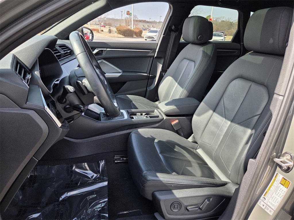 Used 2023 Audi Q3 2.0T Premium image 5