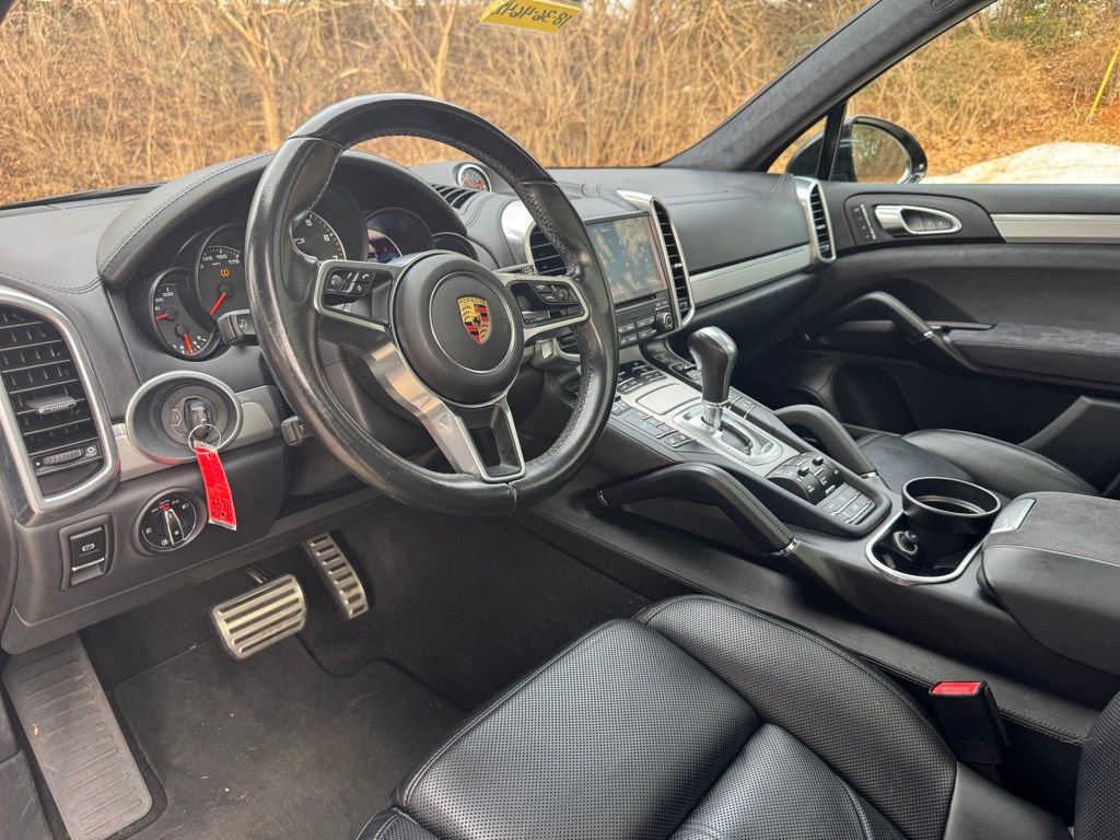 Used 2018 Porsche Cayenne GTS w/ Premium Package Plus image 24