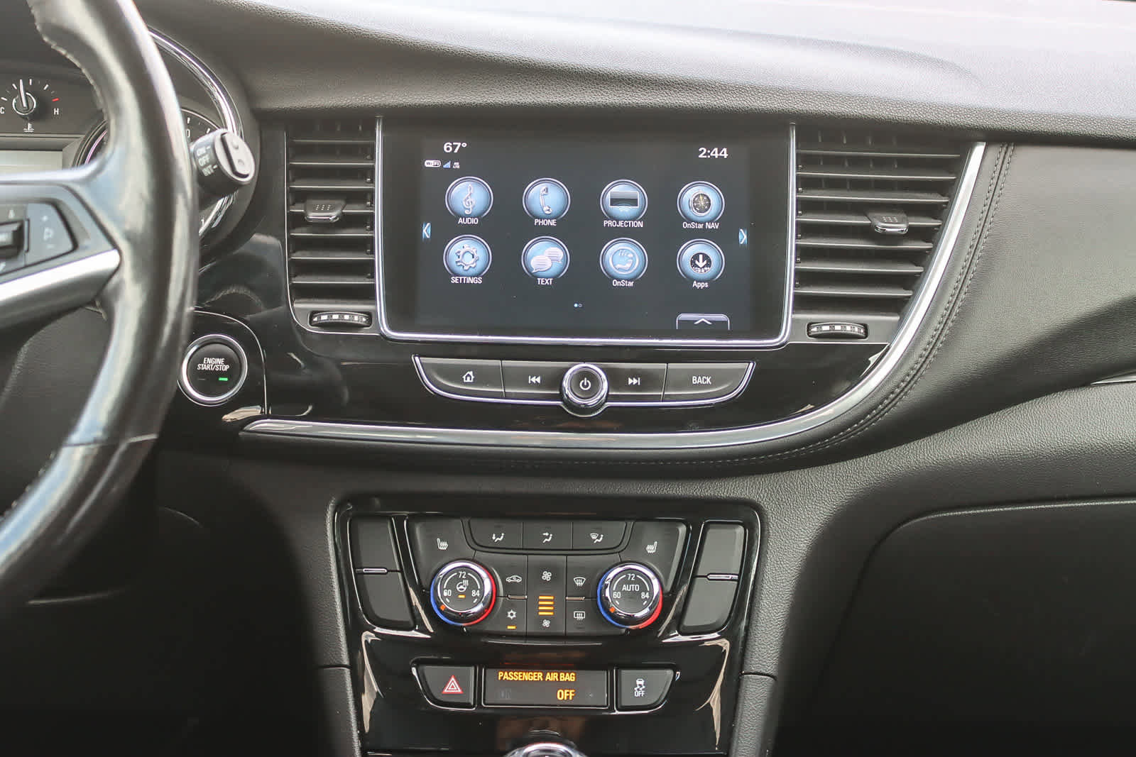 Used 2019 Buick Encore Essence image 12
