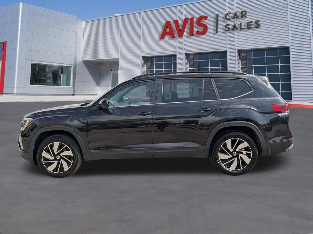 Used 2025 Volkswagen Atlas SE image 10