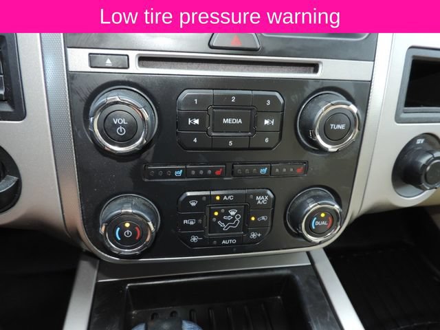 Used 2016 Ford Expedition XLT w/ Equipment Group 202A RWD image 23