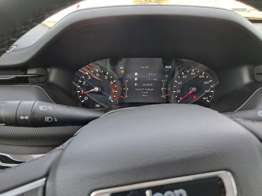 New 2026 Jeep Compass Latitude image 13