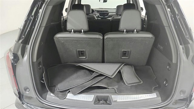 Used 2023 Cadillac XT6 Sport w/ LPO, ONYX Package image 19