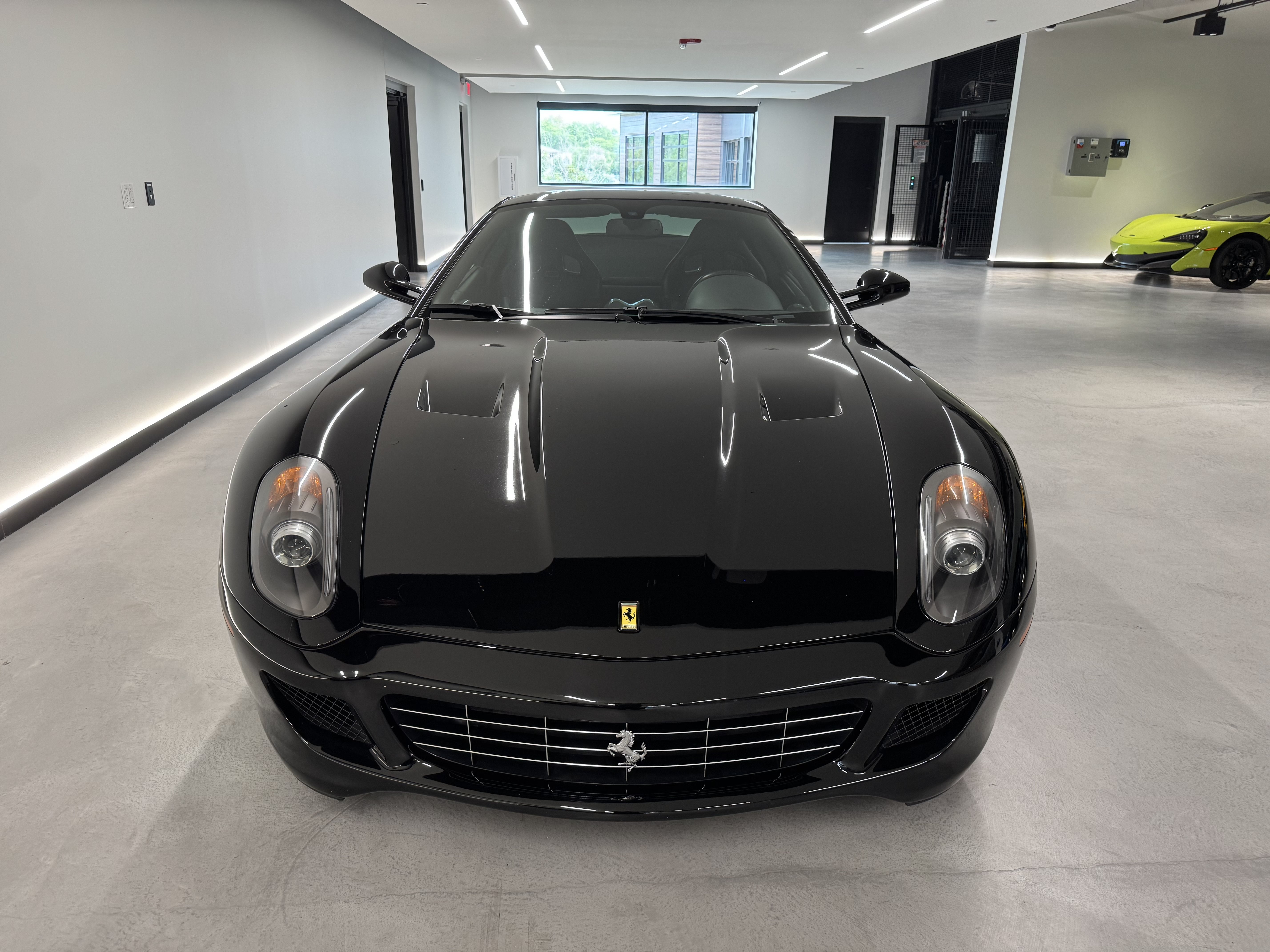 Used 2010 Ferrari 599 GTB Fiorano RWD image 8