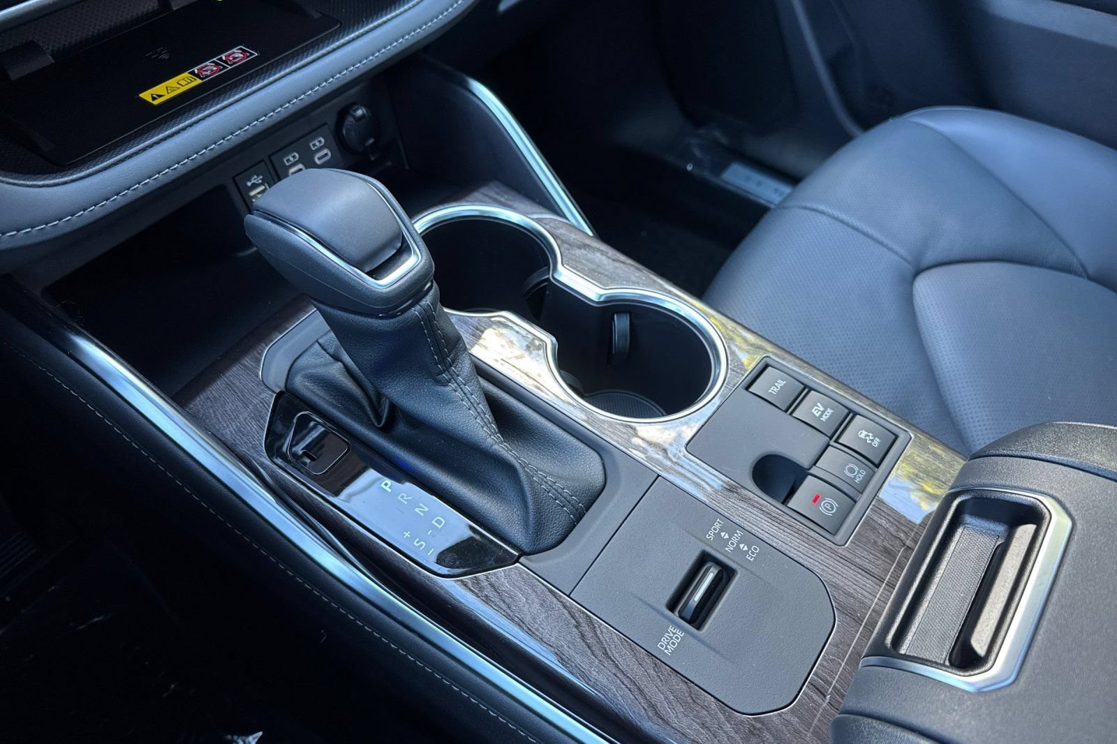 New 2026 Toyota Highlander Limited AWD/4WD image 27