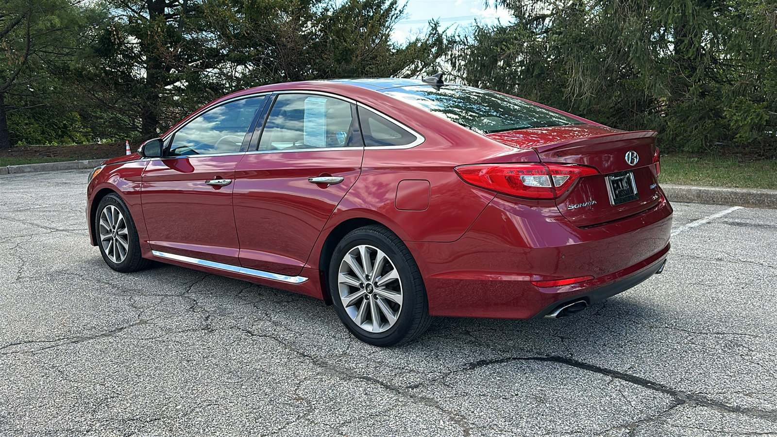 Used 2016 Hyundai Sonata Limited w/ Option Group 05 FWD image 8