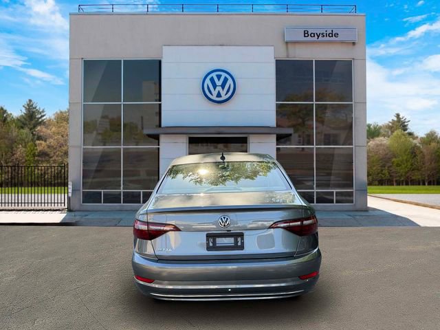 Certified 2021 Volkswagen Jetta SE FWD image 6