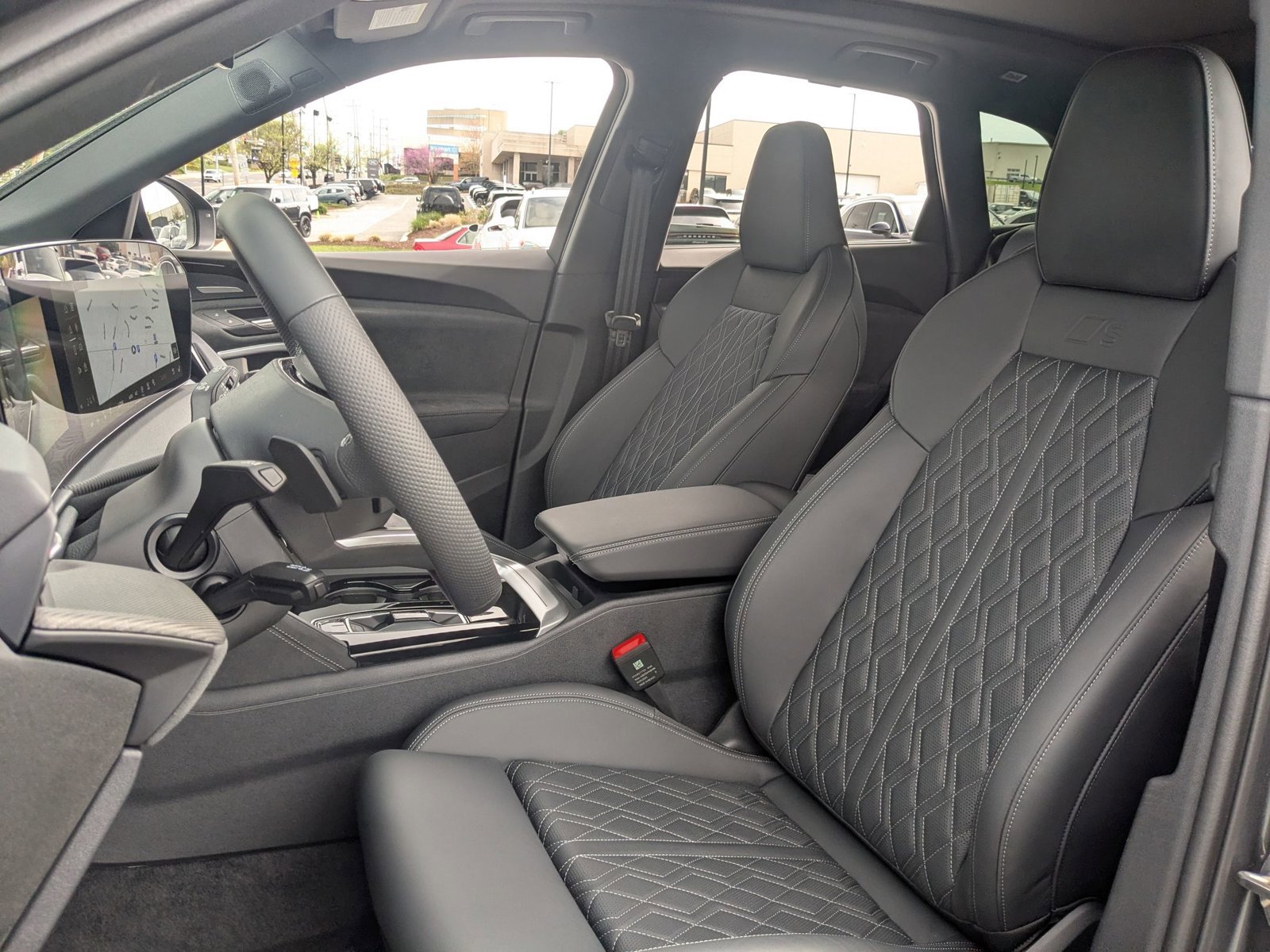 Used 2025 Audi SQ5 Prestige image 5