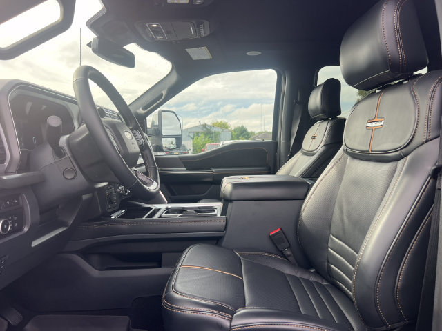 Used 2024 Ford F350 Platinum w/ FX4 Off-Road Package AWD/4WD image 3