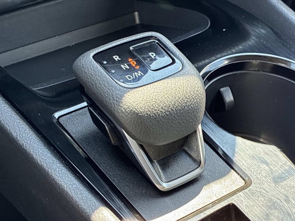 Used 2024 Nissan Rogue SV AWD/4WD image 34