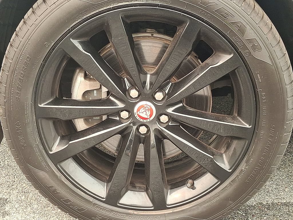 Certified 2022 Jaguar E-PACE 300 Sport AWD/4WD image 8