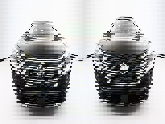 New 2026 Nissan Rogue Platinum image 2