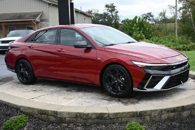 Used 2025 Hyundai Elantra N Line FWD image 3