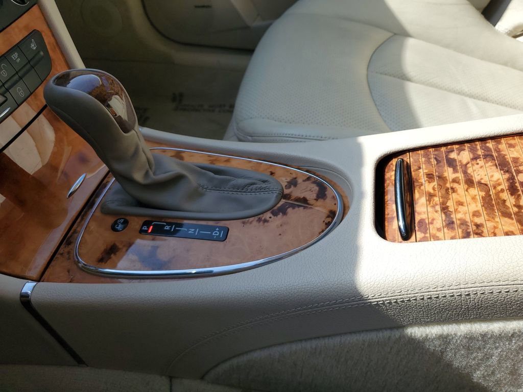 Used 2006 Mercedes-Benz E 350 4MATIC Sedan image 32