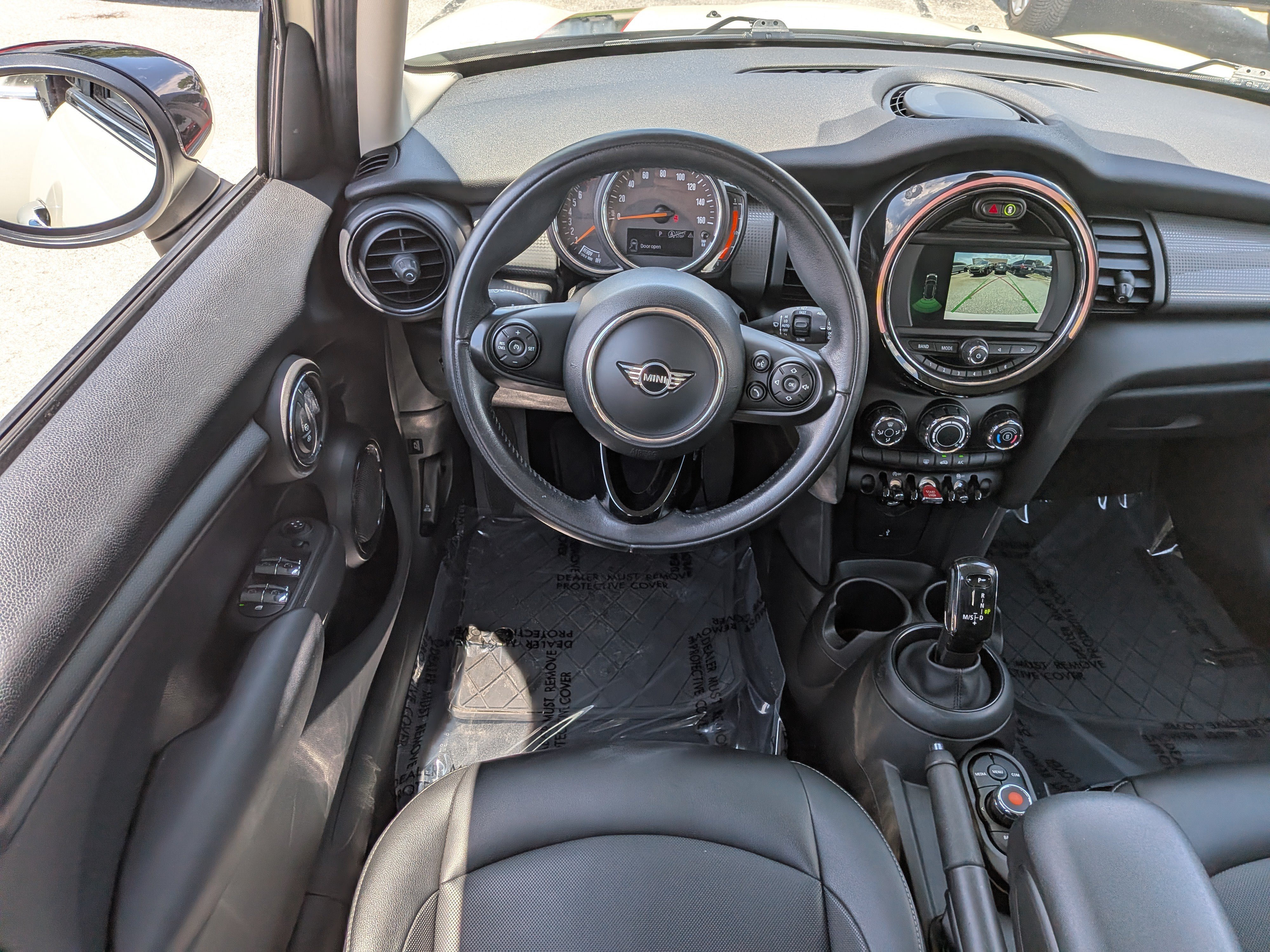 Used 2021 MINI Cooper 4-Door Hardtop w/ Storage Package FWD image 16