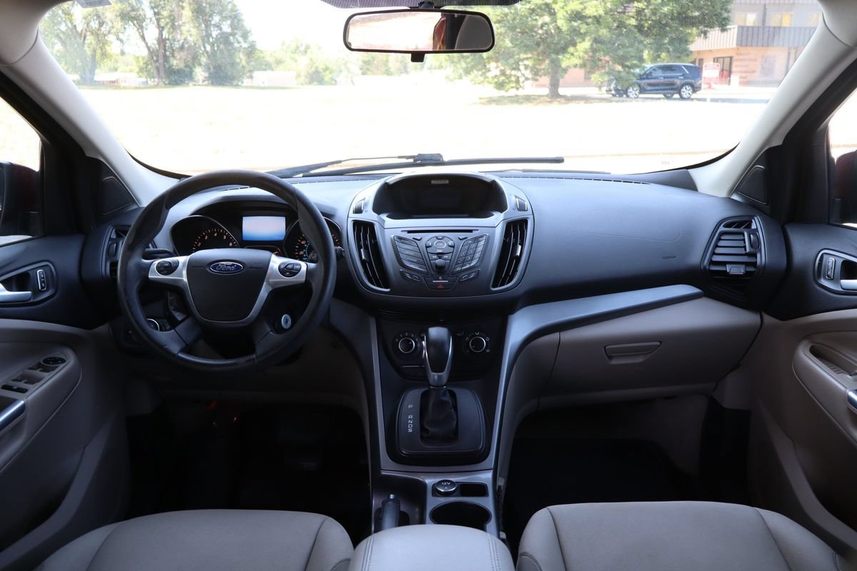 Used 2016 Ford Escape SE FWD image 16