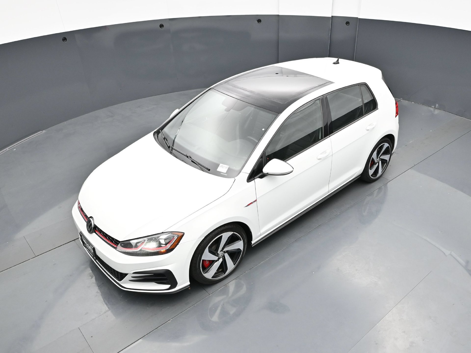 Used 2020 Volkswagen GTI SE FWD image 43