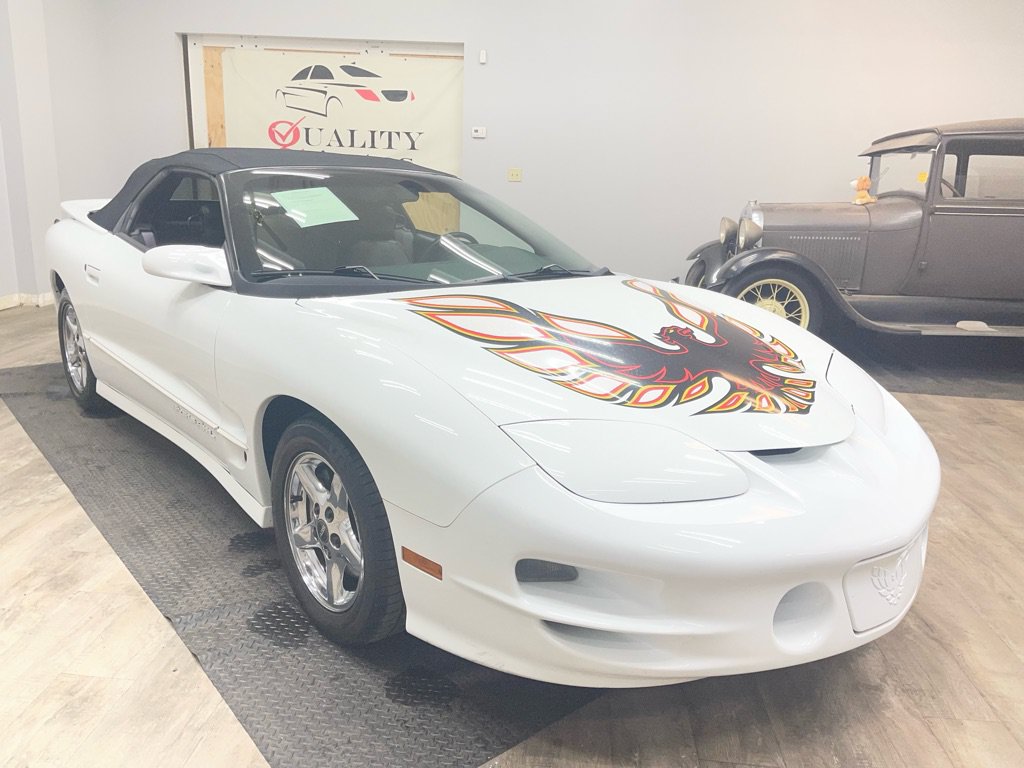 Used 2000 Pontiac Firebird Trans Am RWD image 4