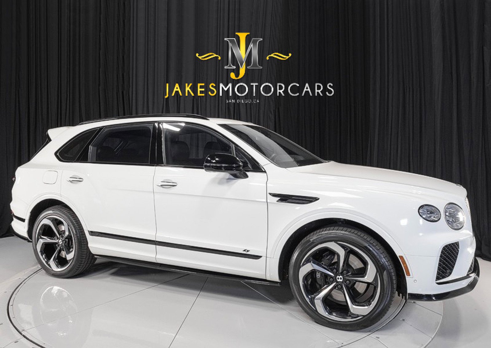 Used 2022 Bentley Bentayga AWD/4WD image 14