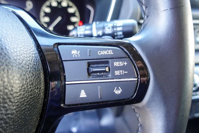 Used 2024 Honda Pilot Touring image 15