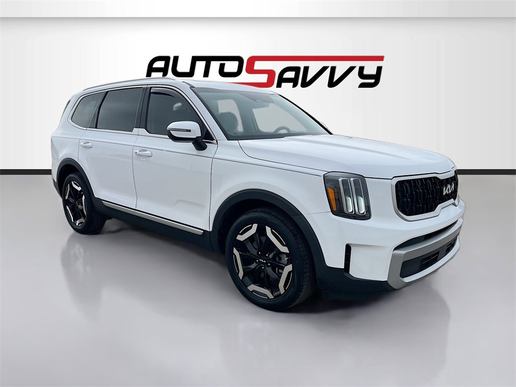 Used 2023 Kia Telluride EX w/ EX Captain's Chair Package