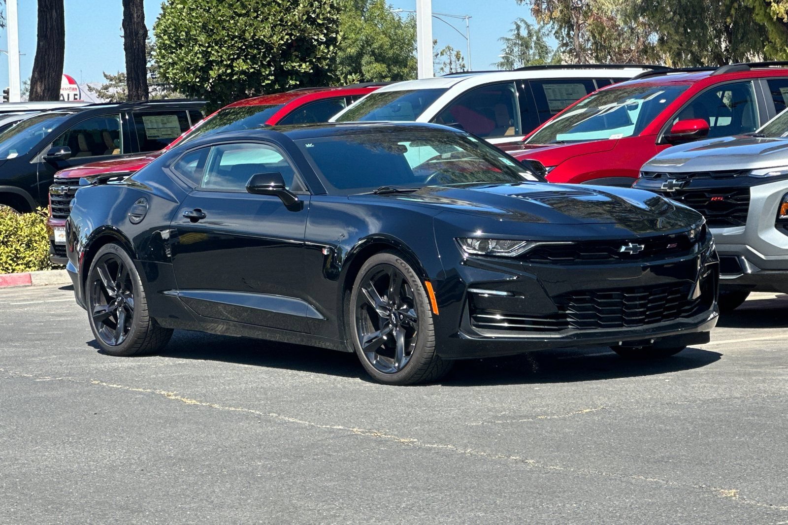 Used 2021 Chevrolet Camaro SS RWD image 2