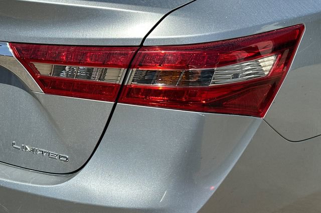 Used 2016 Toyota Avalon Limited w/ Toyota Safety Sense Package FWD image 7
