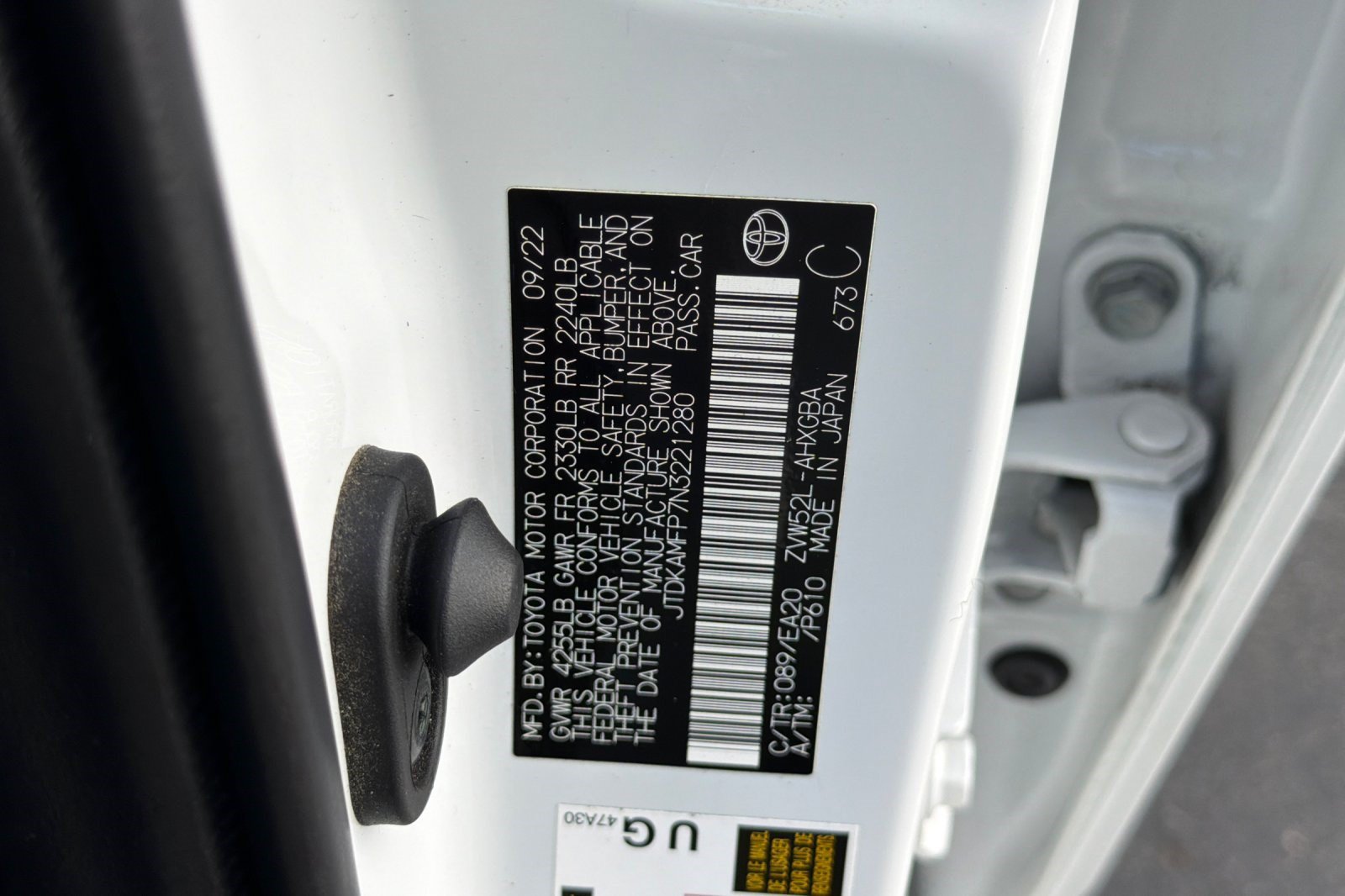 Used 2022 Toyota Prius Prime XLE FWD image 40