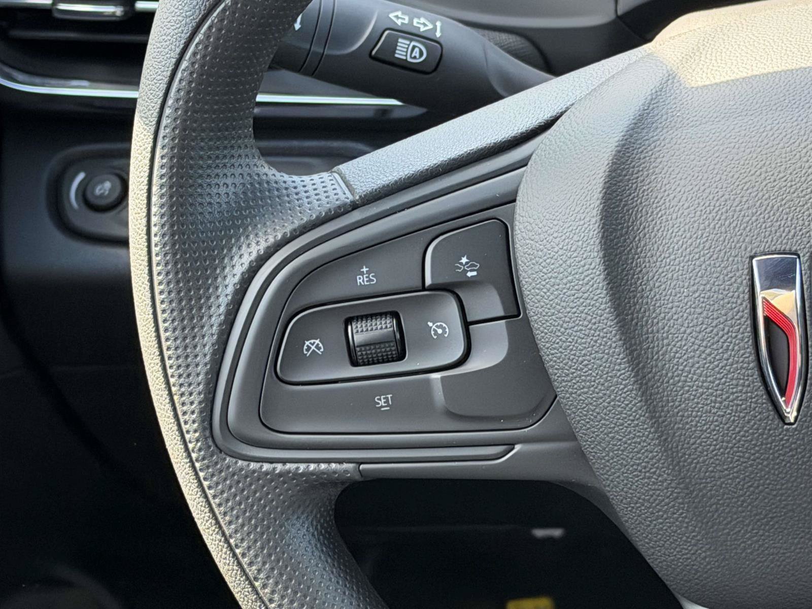 New 2026 Buick Envista Preferred w/ Advanced Safety Package FWD image 17