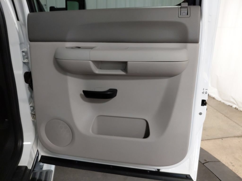 Used 2008 Chevrolet Silverado 2500 W/T AWD/4WD image 19
