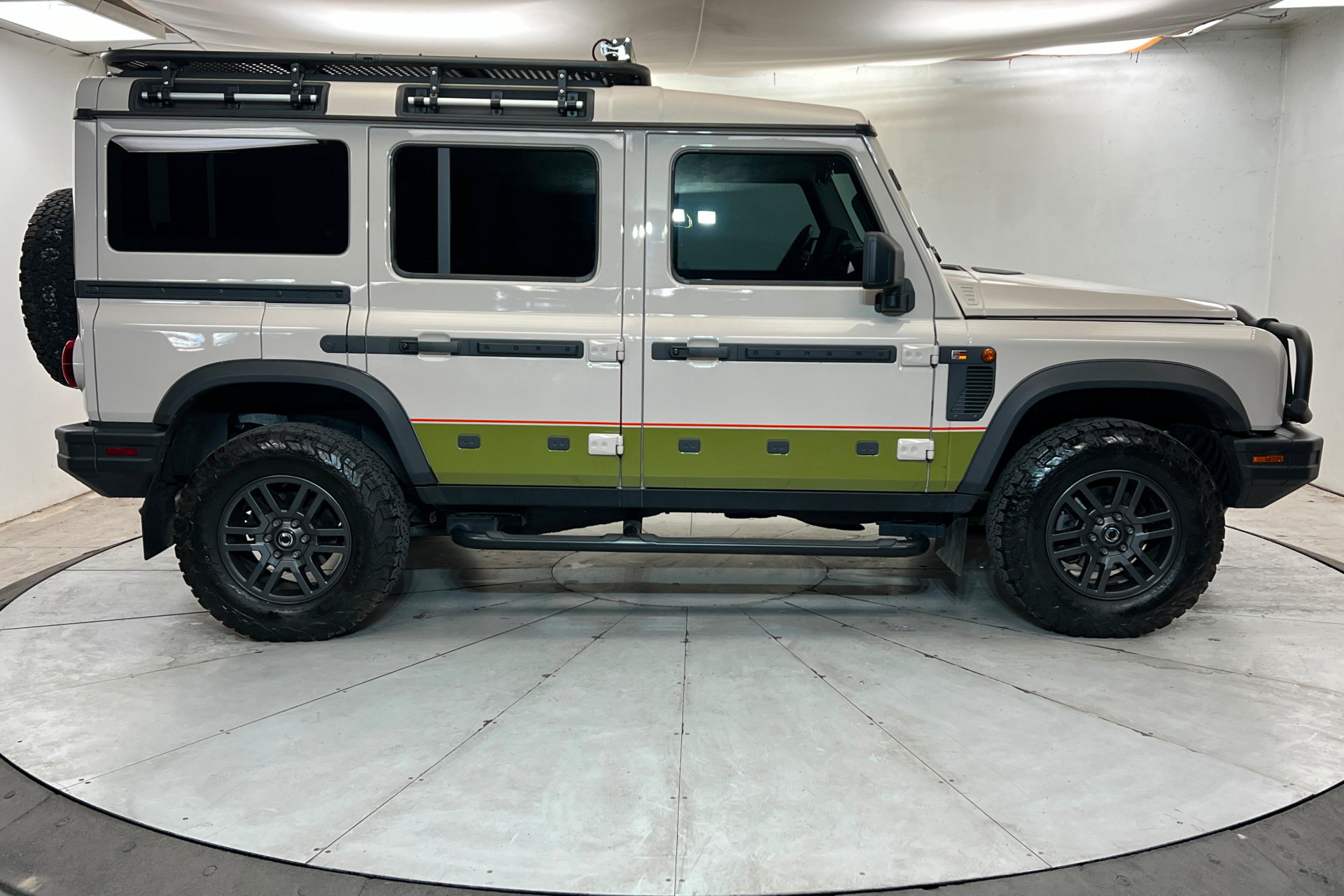 Used 2024 INEOS Grenadier Station Wagon AWD/4WD image 6