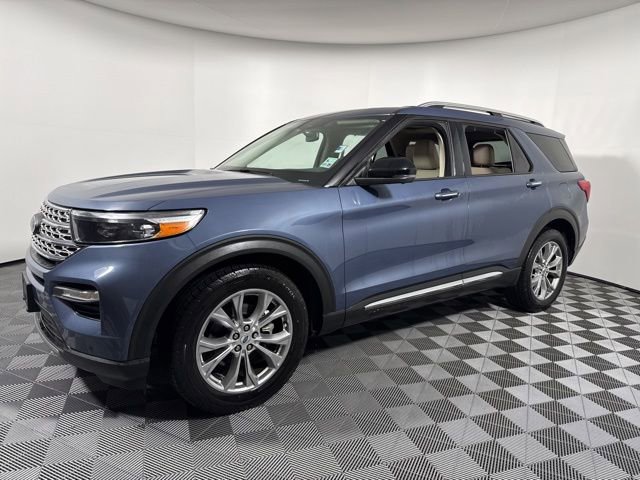 Used 2021 Ford Explorer Limited w/ Equipment Group 301A image 2