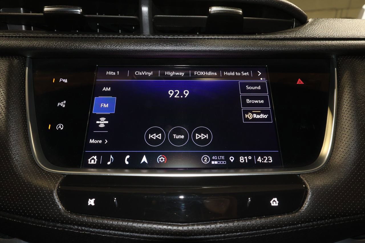 Certified 2025 Cadillac XT5 Premium Luxury w/ Technology Package AWD/4WD image 12